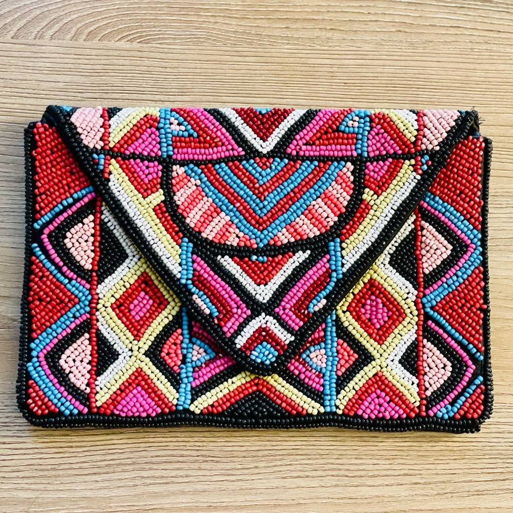 BCNGENERATION Clutch
